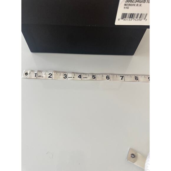 Gucci authentic shoe box perfect for a gift shoes storage home decor purse - Picture 11 of 12